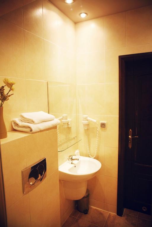 Hotel Zorza Namyslow Room photo