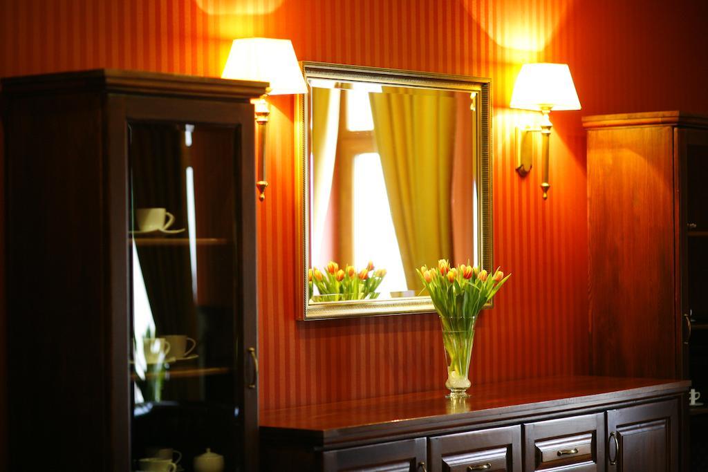 Hotel Zorza Namyslow Exterior photo
