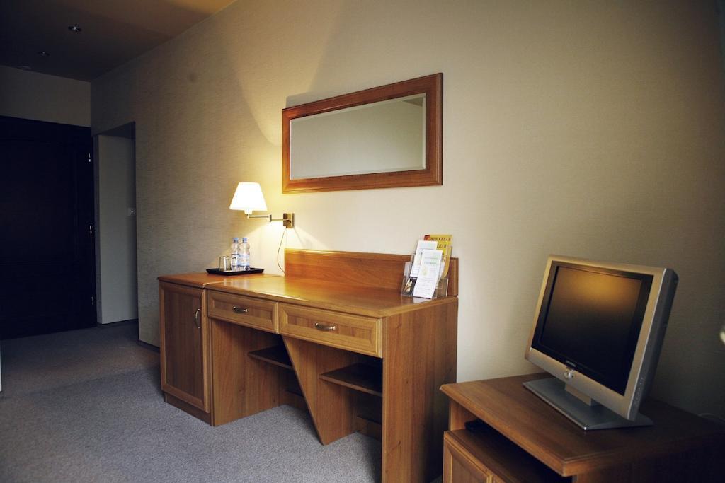 Hotel Zorza Namyslow Room photo