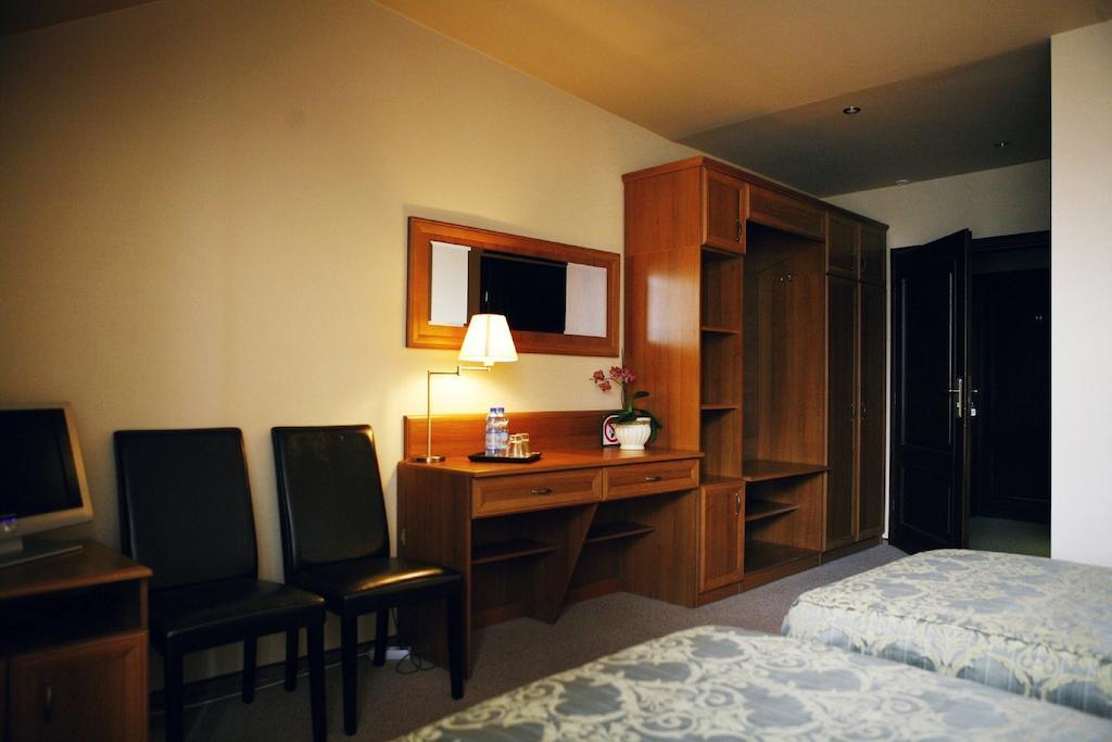 Hotel Zorza Namyslow Room photo